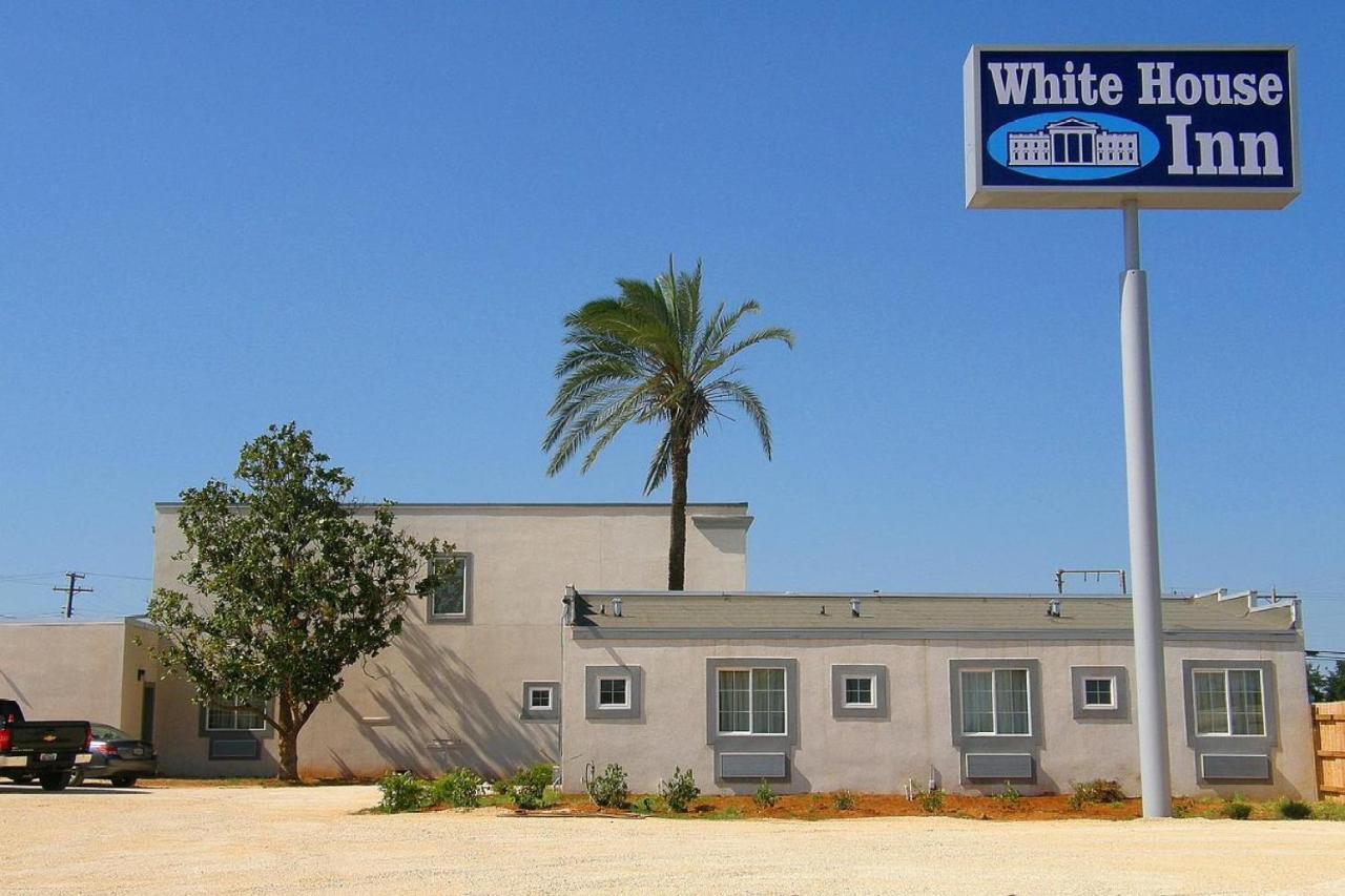 Hotel Dilley Grand Dış mekan fotoğraf