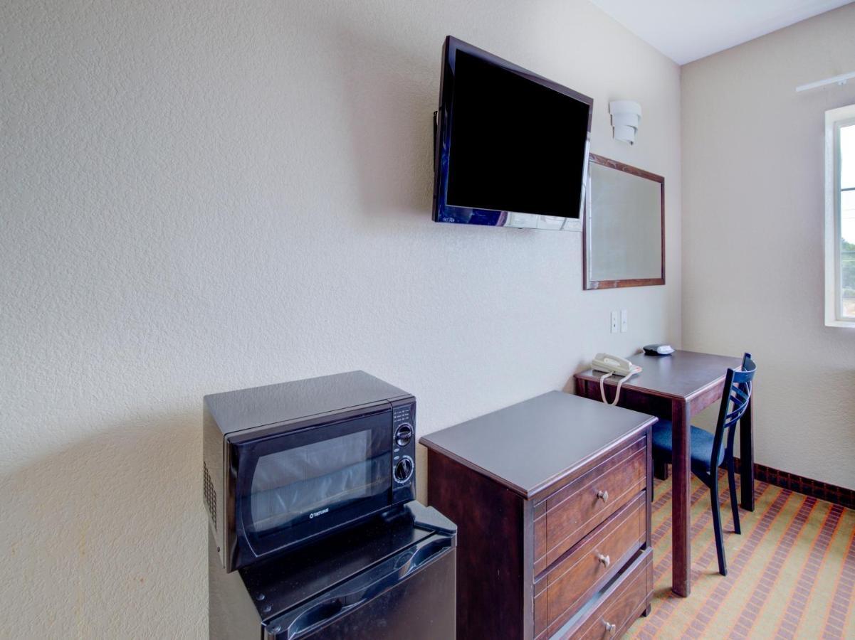 Hotel Dilley Grand Dış mekan fotoğraf