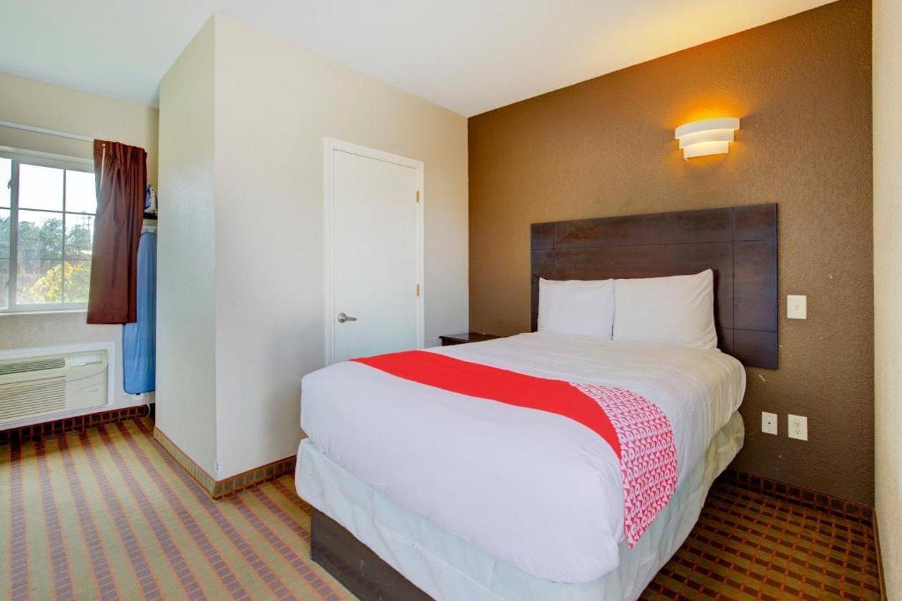 Hotel Dilley Grand Dış mekan fotoğraf